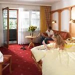 Feldwebel 4*