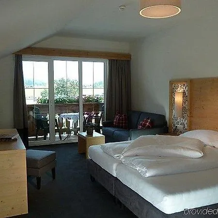 Отель Feldwebel 4*